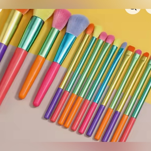 Colorful Rainbow Makeup Brush Set - Picture 1 of 5